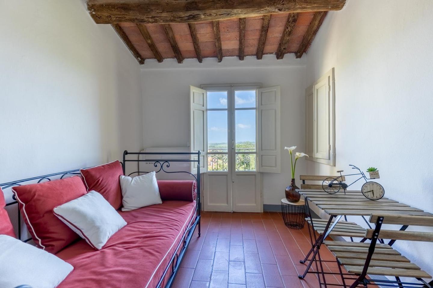 Casa indipendente con giardino, Peccioli ghizzano