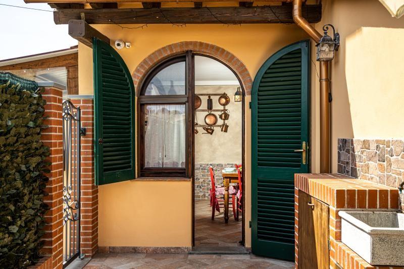 Casa indipendente in vendita, Palaia villa saletta