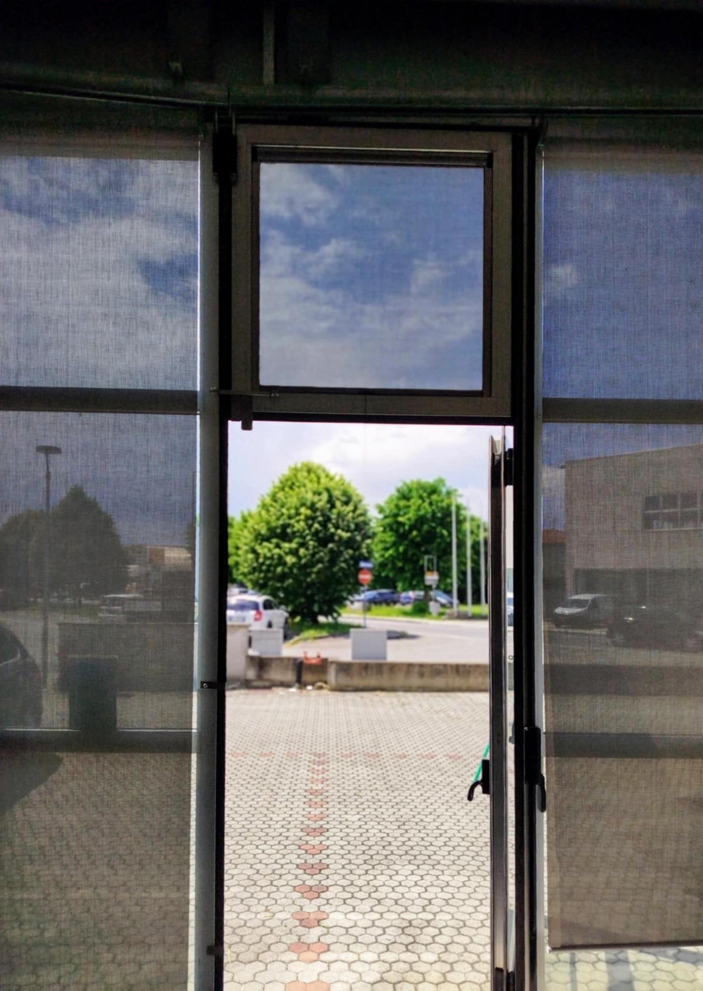 Locale commerciale in affitto, Pontedera il chiesino