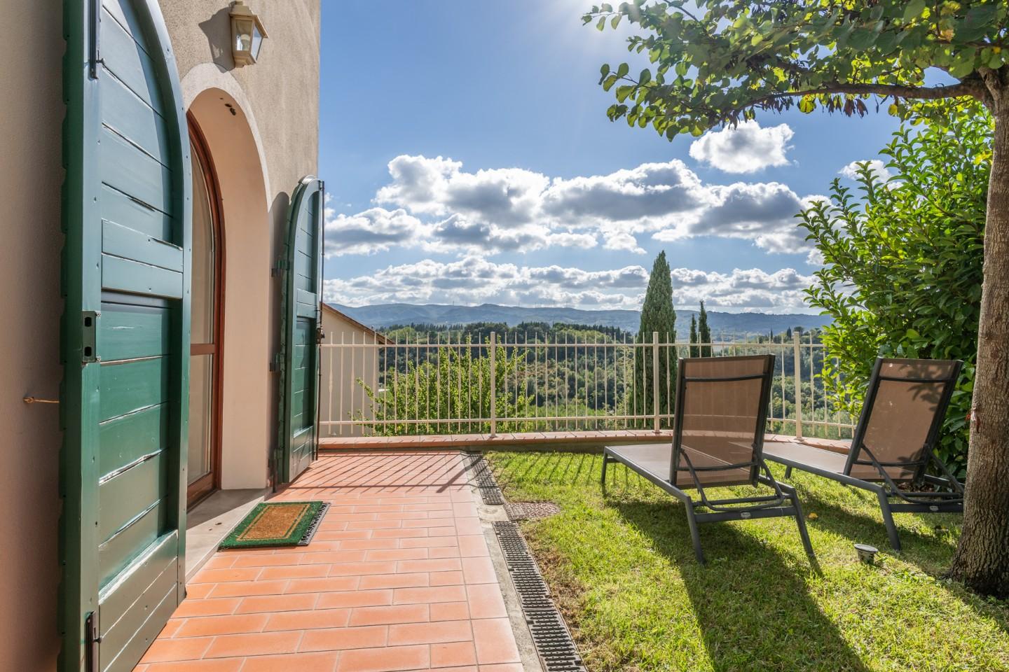 Villa con giardino, Terricciola soiana