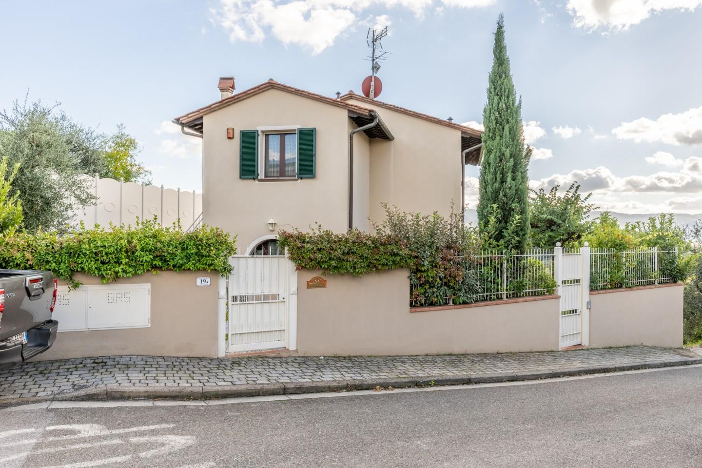 Villa con giardino, Terricciola soiana