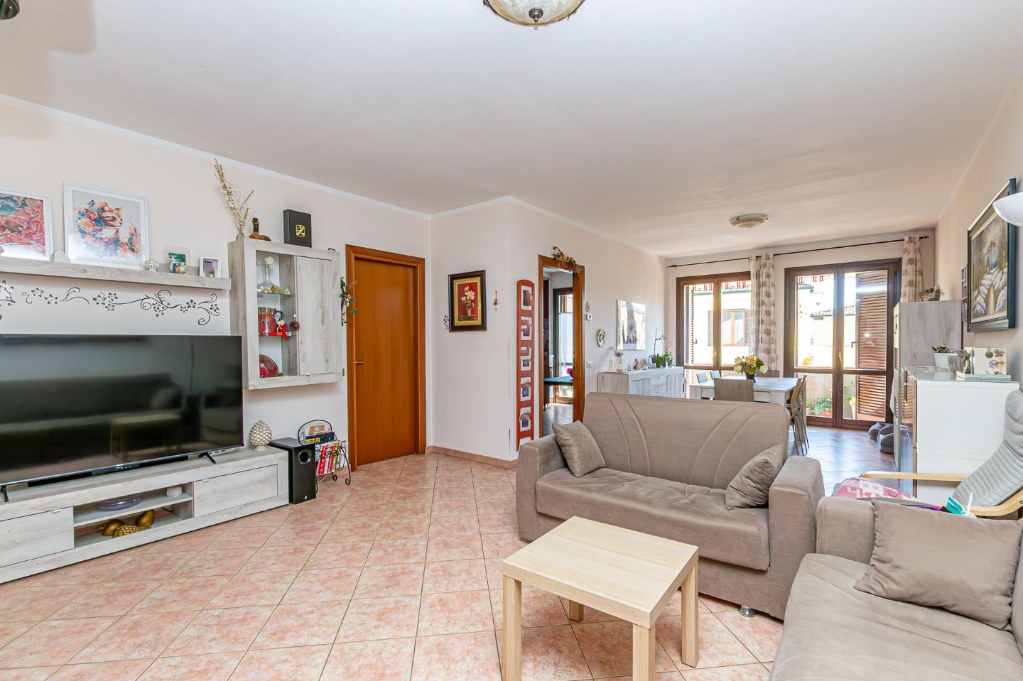 Appartamento con terrazzi a Ponsacco