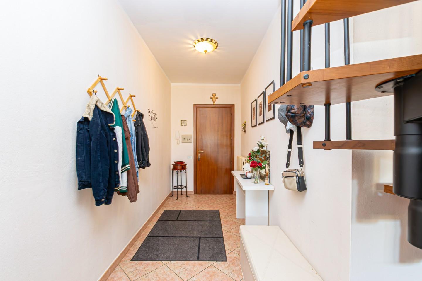 Appartamento con terrazzi a Ponsacco