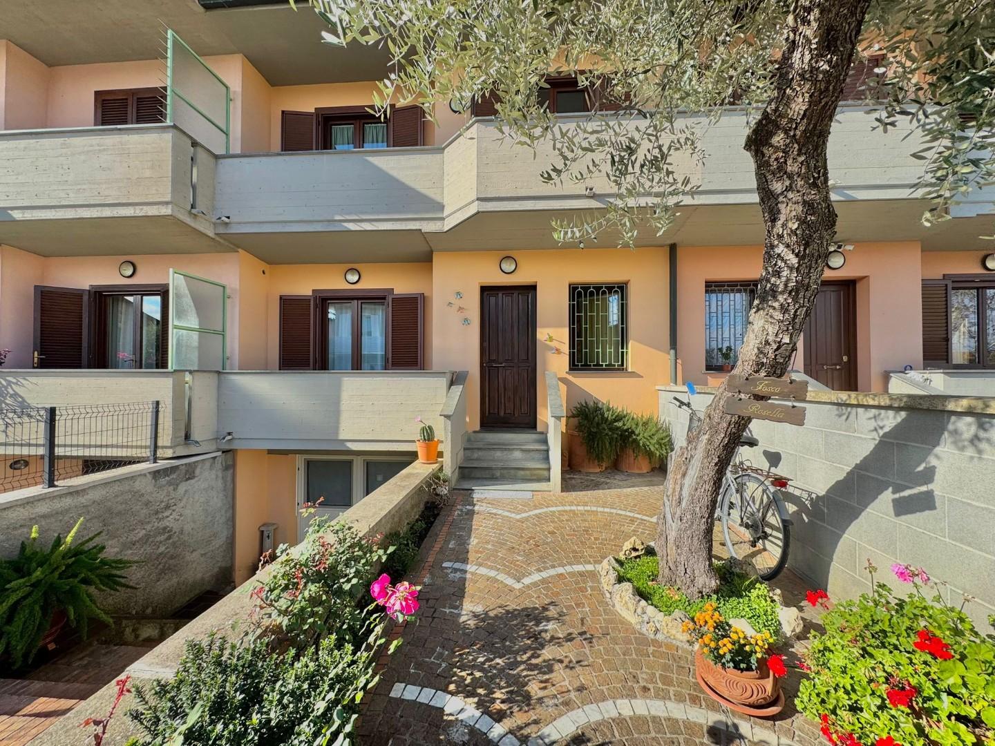 Villa con giardino a Ponsacco