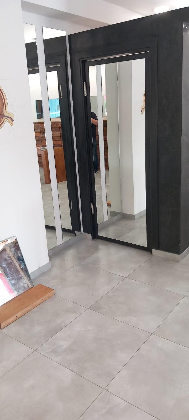 Locale commerciale in affitto a Bientina