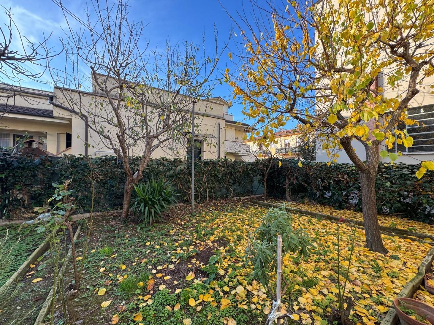 Casa indipendente con giardino a Ponsacco