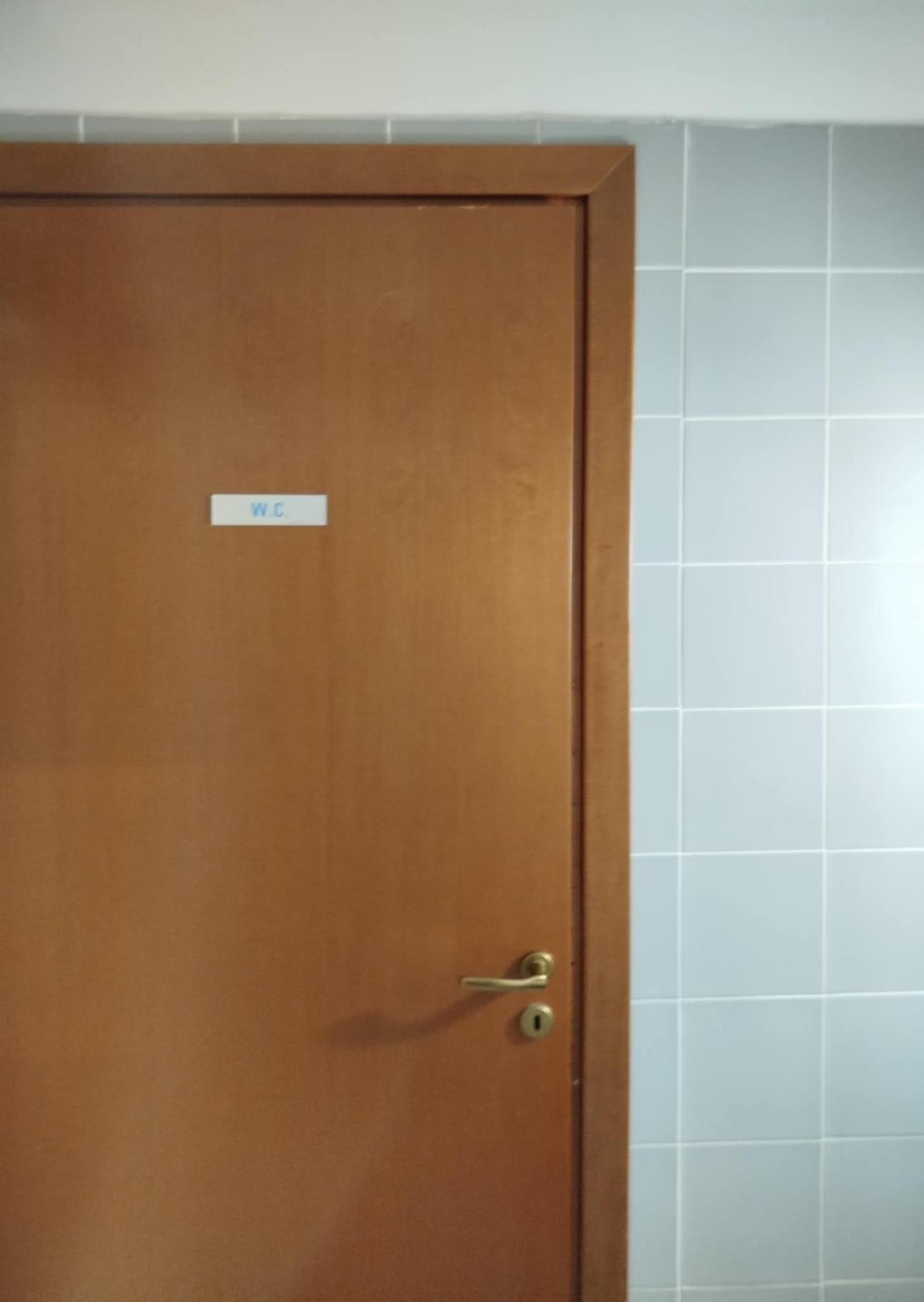 Locale commerciale in vendita, Pontedera il chiesino