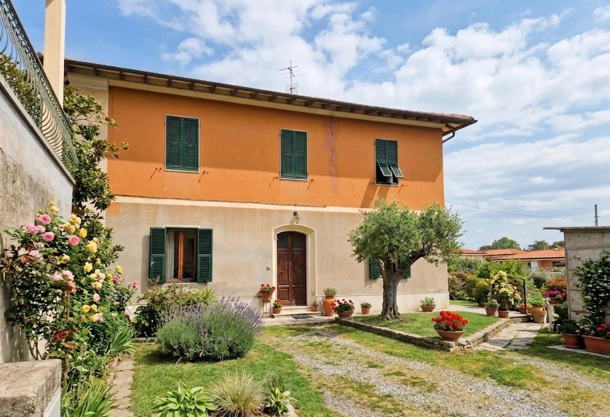 Casa indipendente con giardino a Collesalvetti