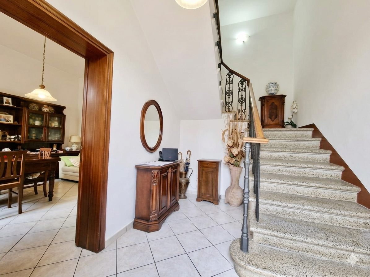 Casa indipendente con giardino a Collesalvetti