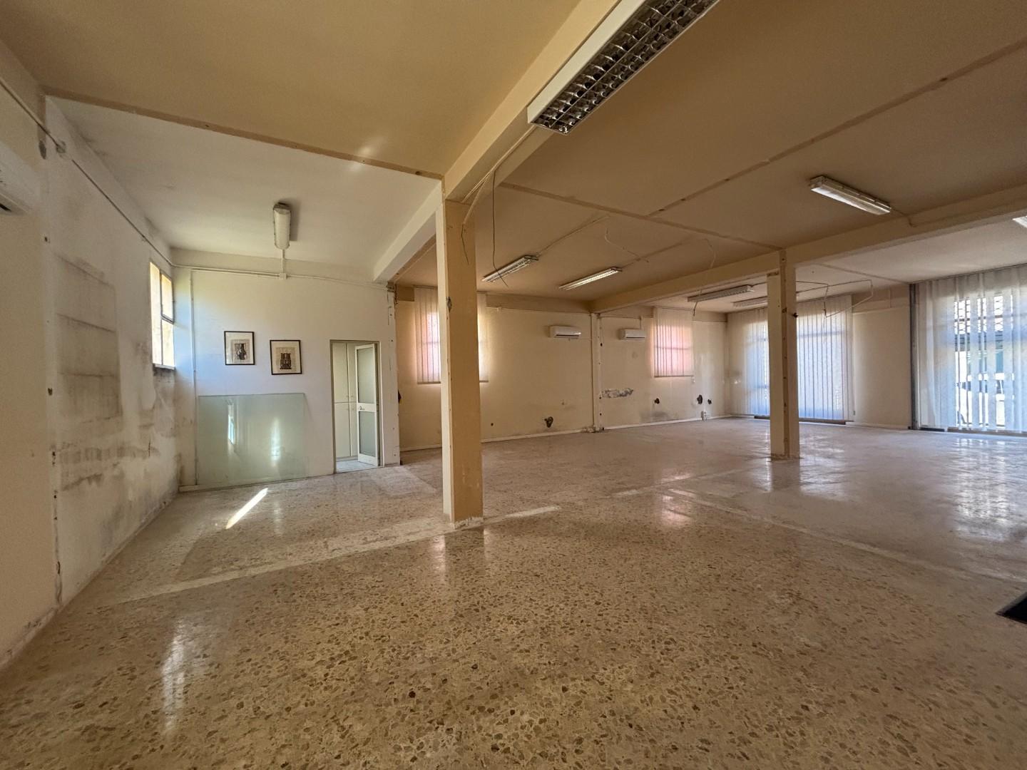 locale commerciale in affitto a Ponsacco