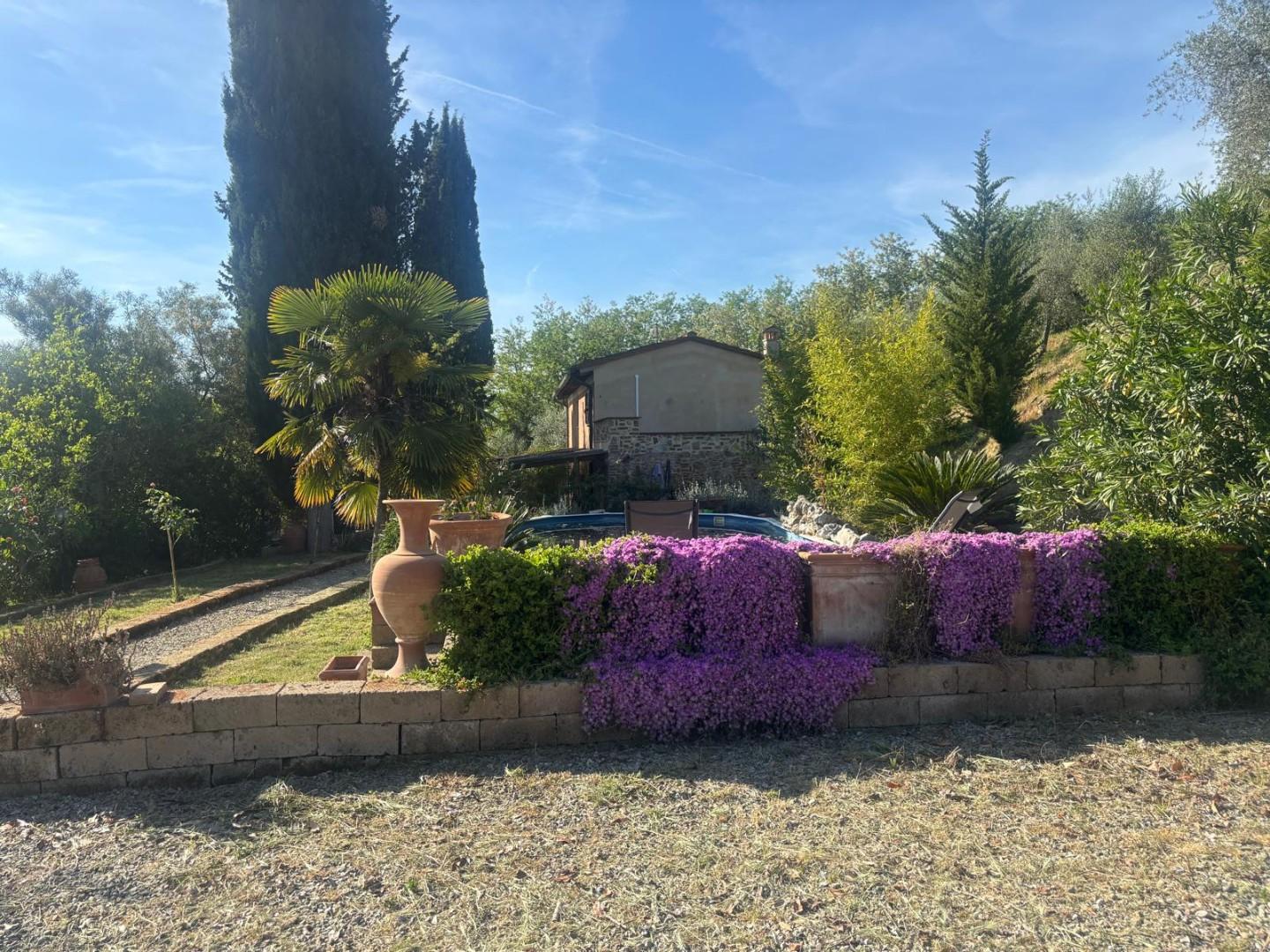 Villa con giardino a Palaia