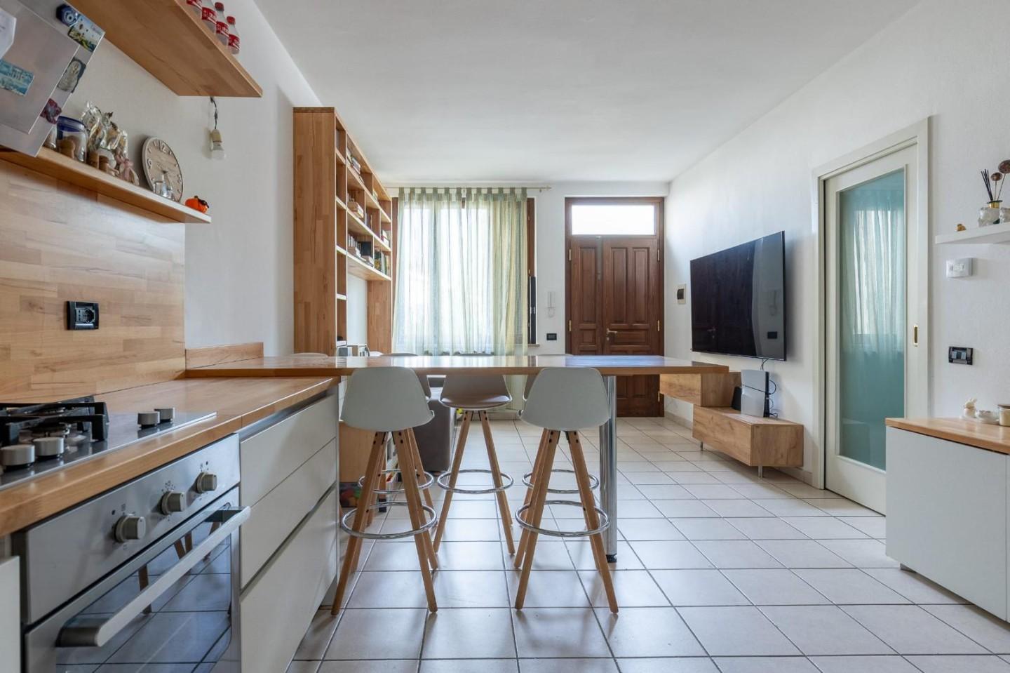 Trilocale con terrazzo a Ponsacco