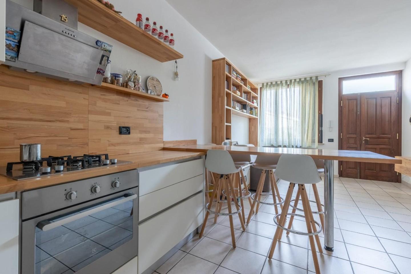 Trilocale con terrazzo a Ponsacco