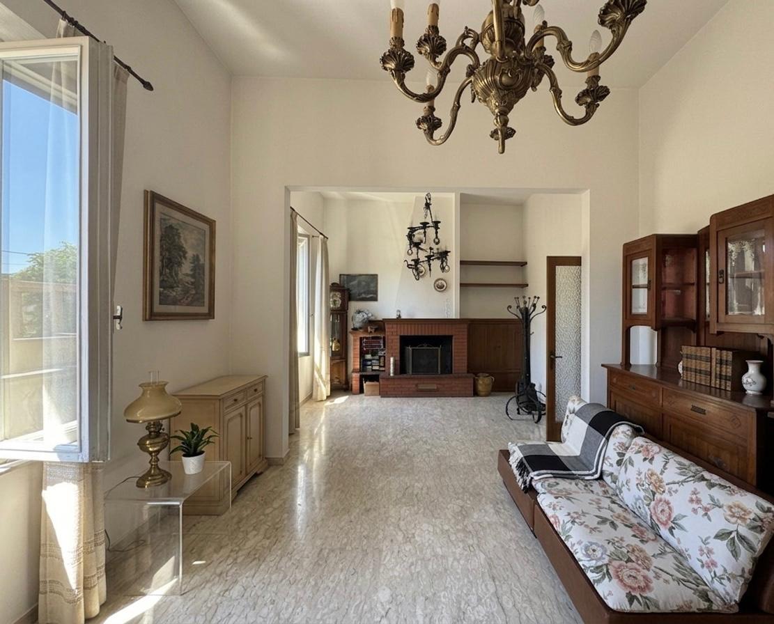 Casa indipendente con terrazzo a Pontedera