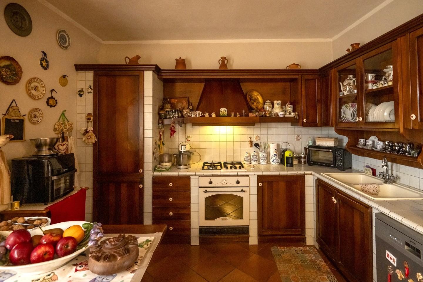 Rustico con giardino, Fauglia valtriano