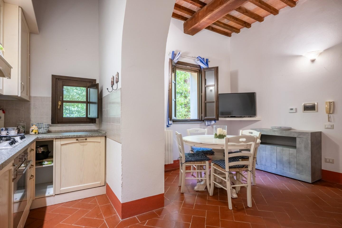 Bilocale con giardino, Palaia alica - baccanella