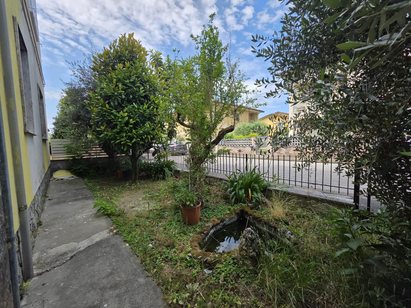 Appartamento con giardino, Buggiano borgo a