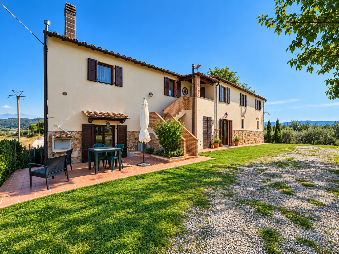 Rustico con giardino a Fauglia