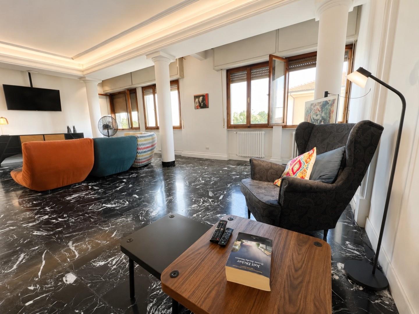 Villa con giardino, Pontedera bellaria