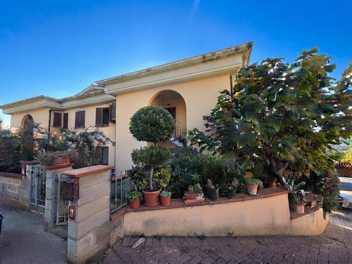 Villa con giardino, Montopoli in Val d'Arno san romano
