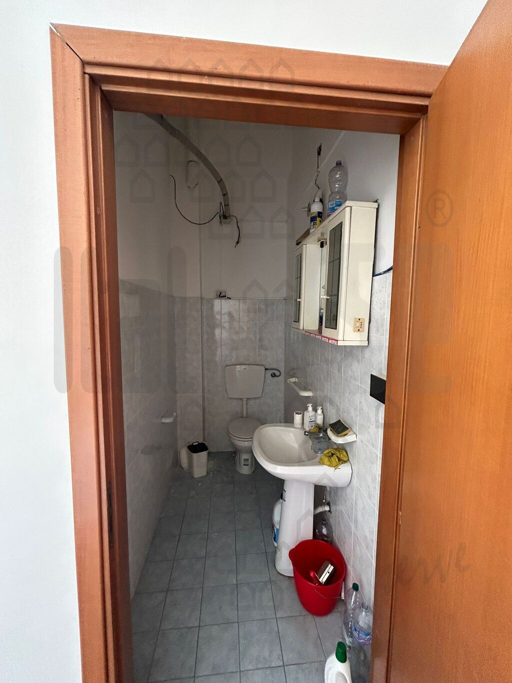 Negozio in vendita in via la farina, Messina