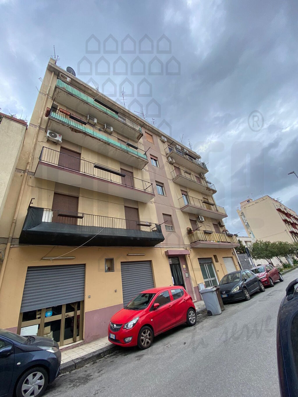 Quadrilocale in vendita in via del carmine, Messina