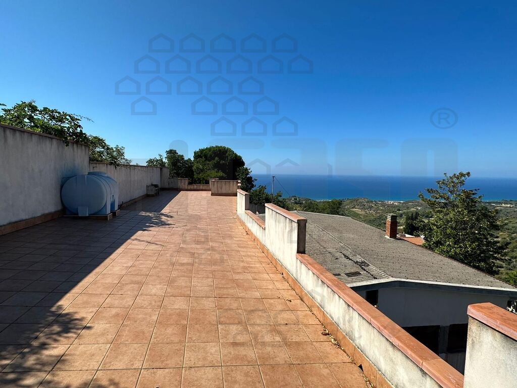 Villa arredata in affitto in via spadafora, Spadafora