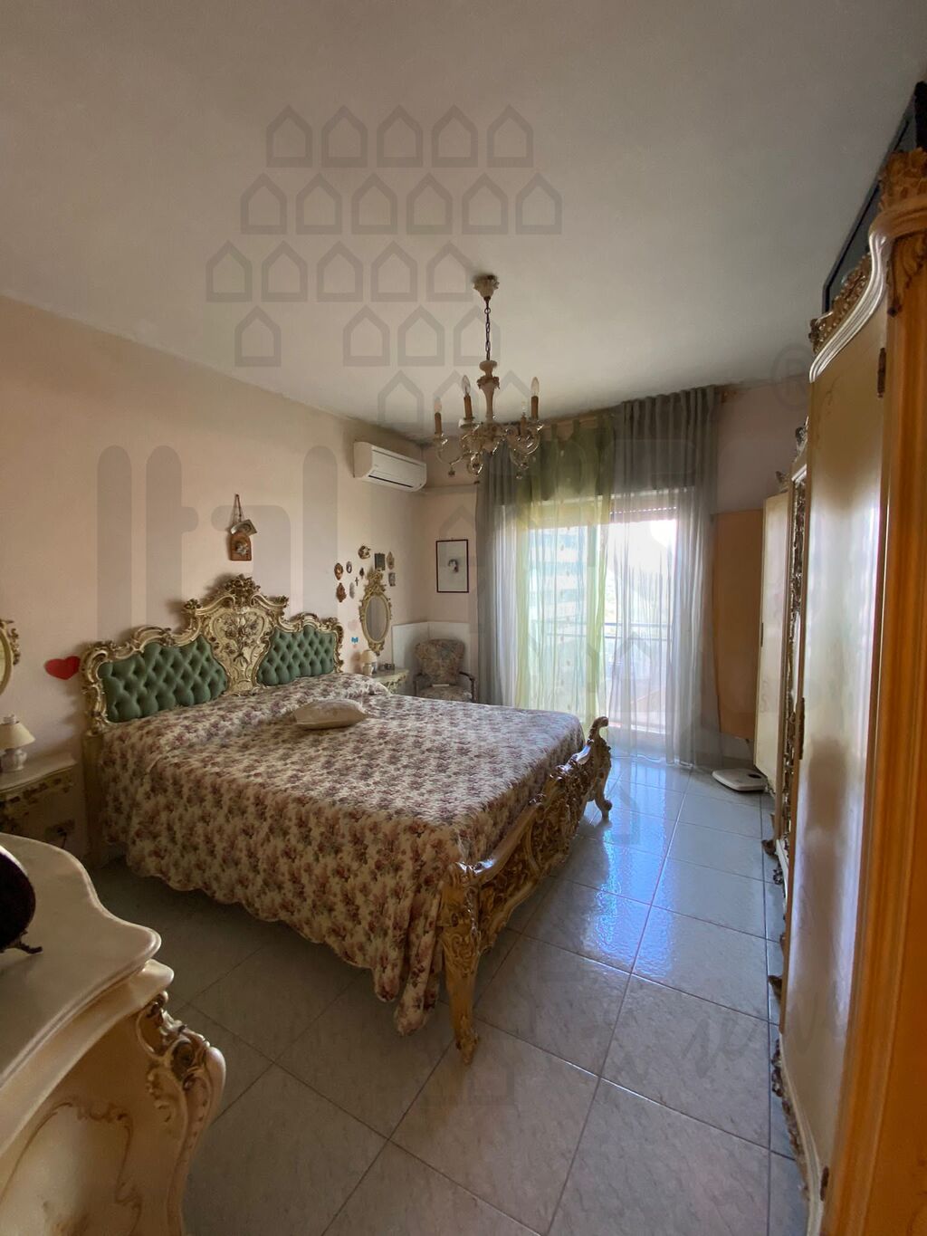 Quadrilocale con terrazzo in c.da baglio, Messina