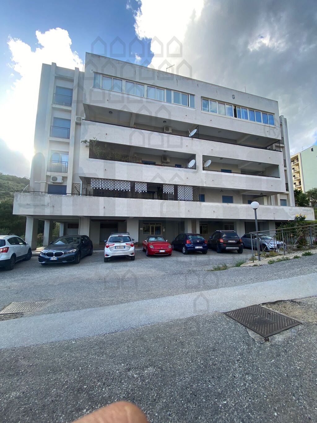 Quadrilocale con terrazzo in c.da baglio, Messina