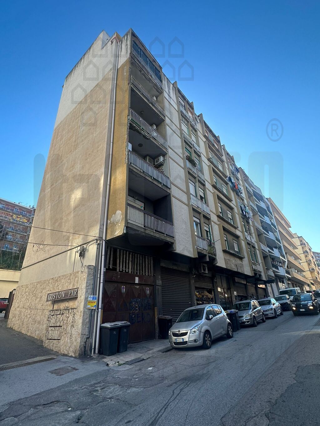Appartamento con terrazzo in via palermo, Messina