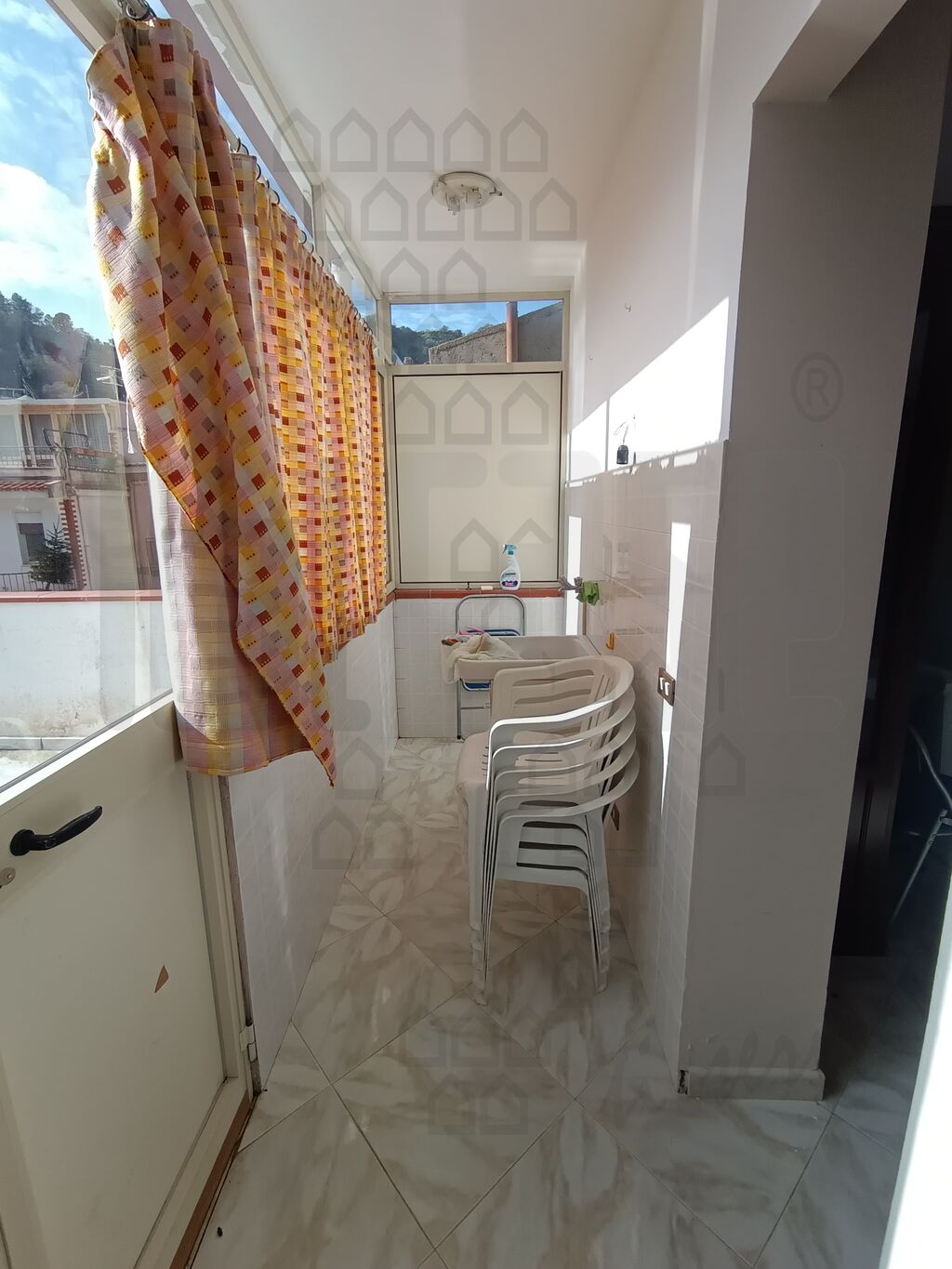 Villa con terrazzo in via marodda, Messina