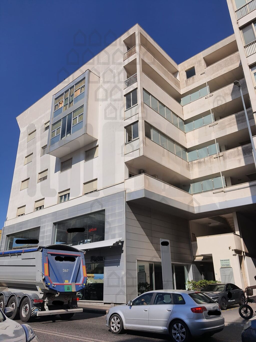 Quadrilocale in vendita in via adolfo celi pistunina palazzo orione, Messina