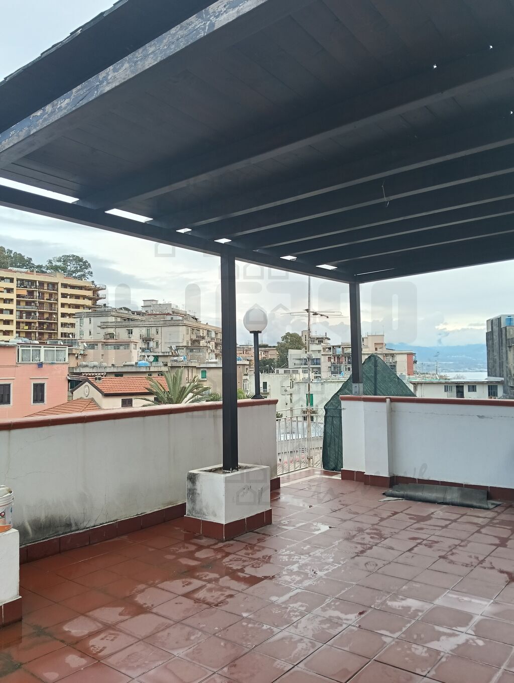 Bilocale con terrazzo in via salita ogliastri, Messina