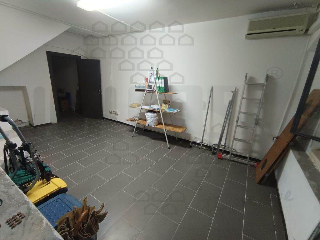 Attivit commerciale in vendita in via natoli, Messina