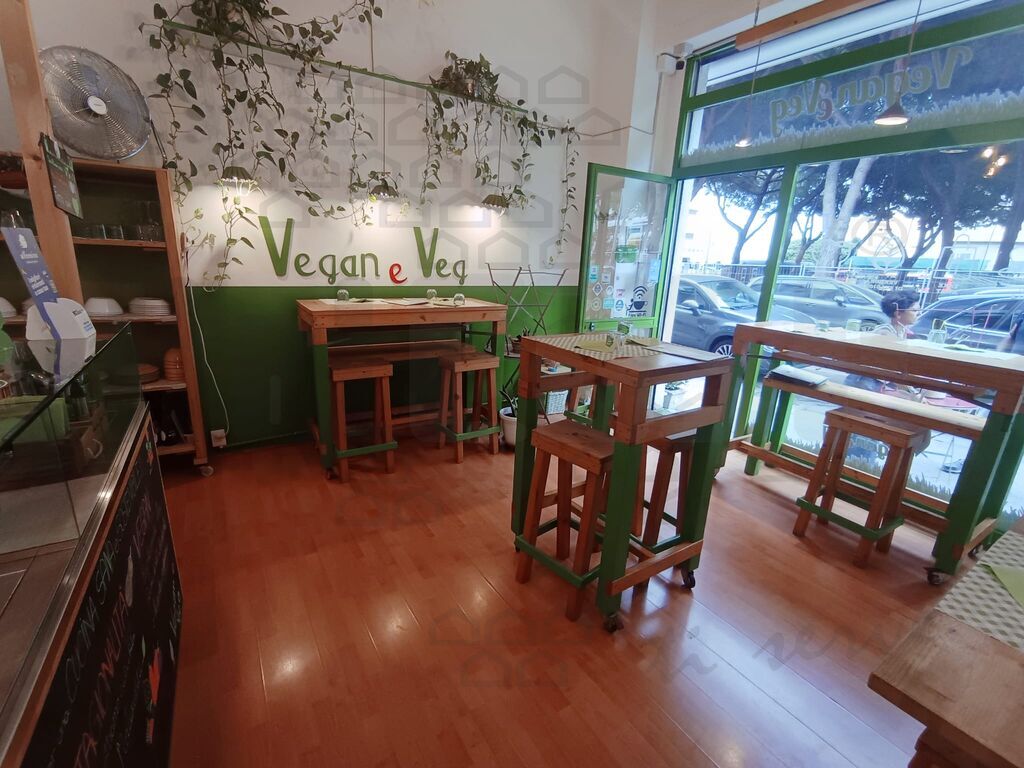 Attivit commerciale in vendita in via natoli, Messina