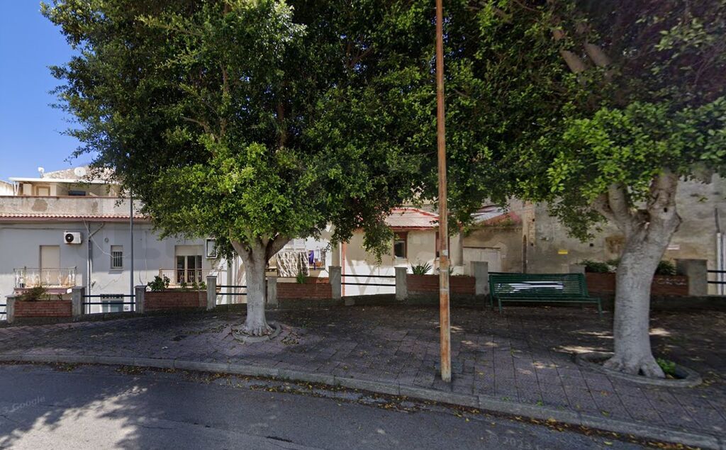 Villa con terrazzo in via porto salvo  35, Valdina