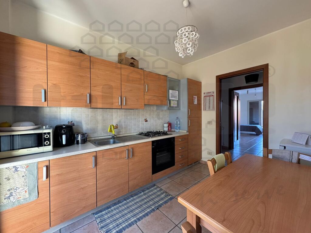 Quadrilocale in vendita in via archimede, Messina