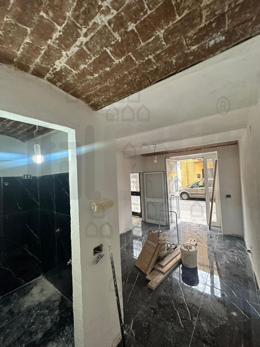 Negozio in vendita in via consolare valeria, Messina