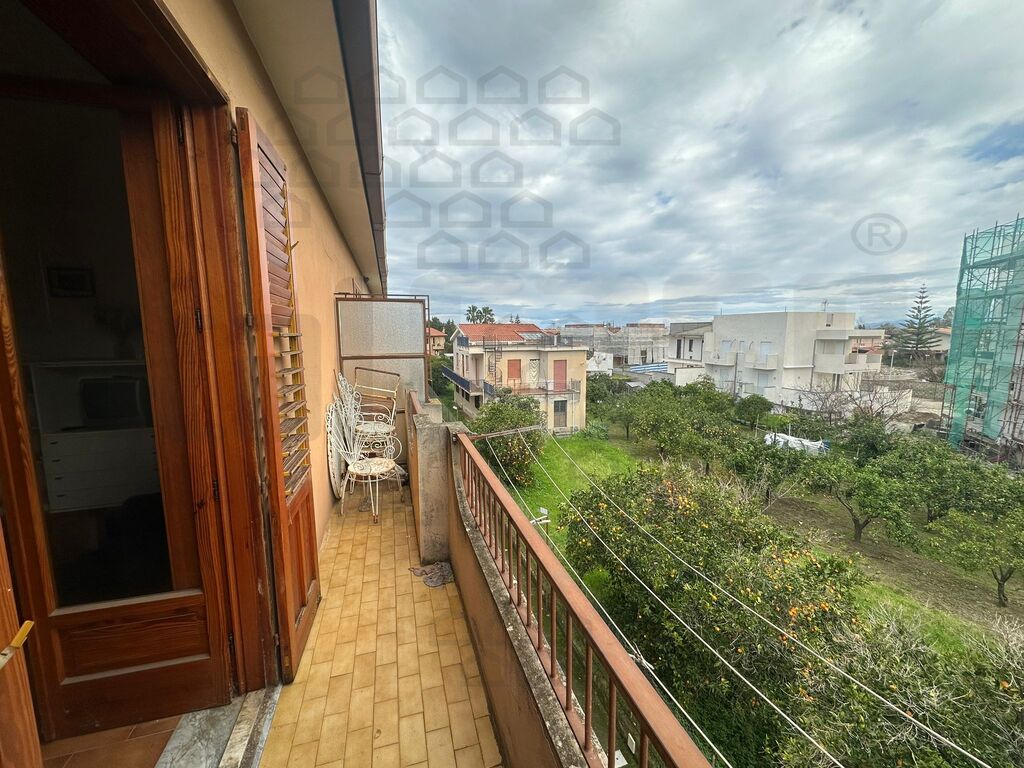 Bilocale arredato in affitto in via gaspare amodeo 96, Oliveri