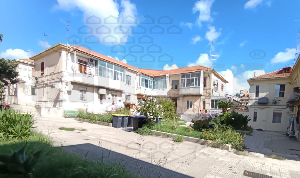 Bilocale in affitto in via conte di torino, Messina