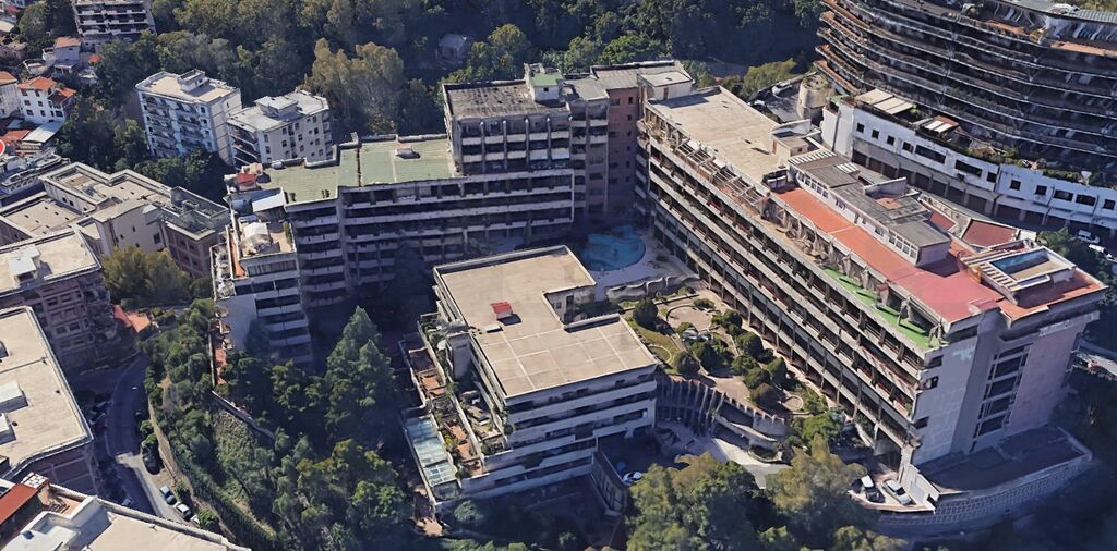 Appartamento con terrazzo in via ducezio, Messina