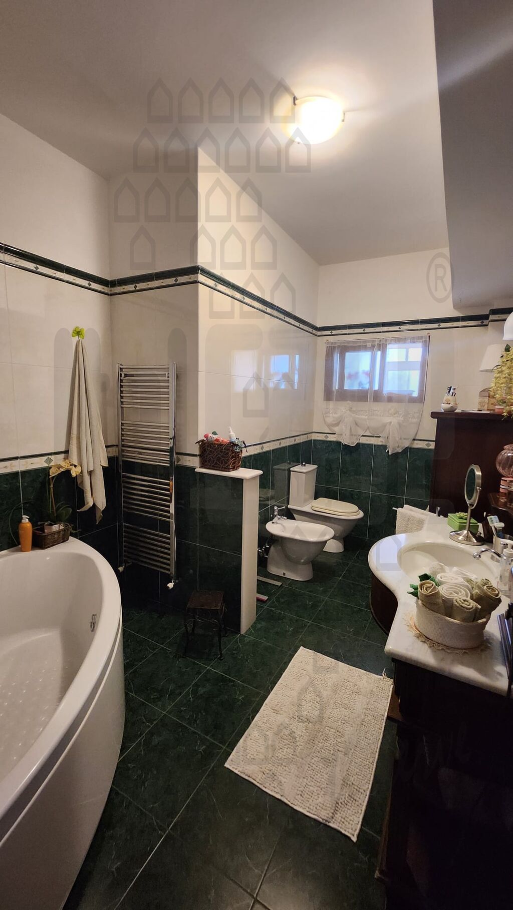 Appartamento con terrazzo in via ducezio, Messina