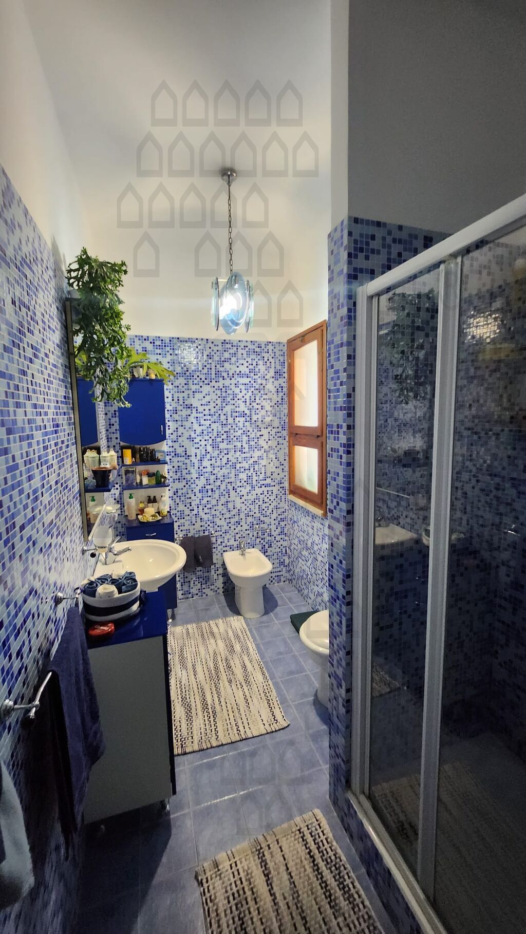 Appartamento con terrazzo in via ducezio, Messina