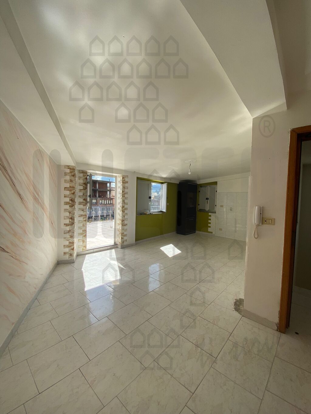 Monolocale con terrazzo in via tenente colonnello arcodaci, Barcellona Pozzo di Gotto