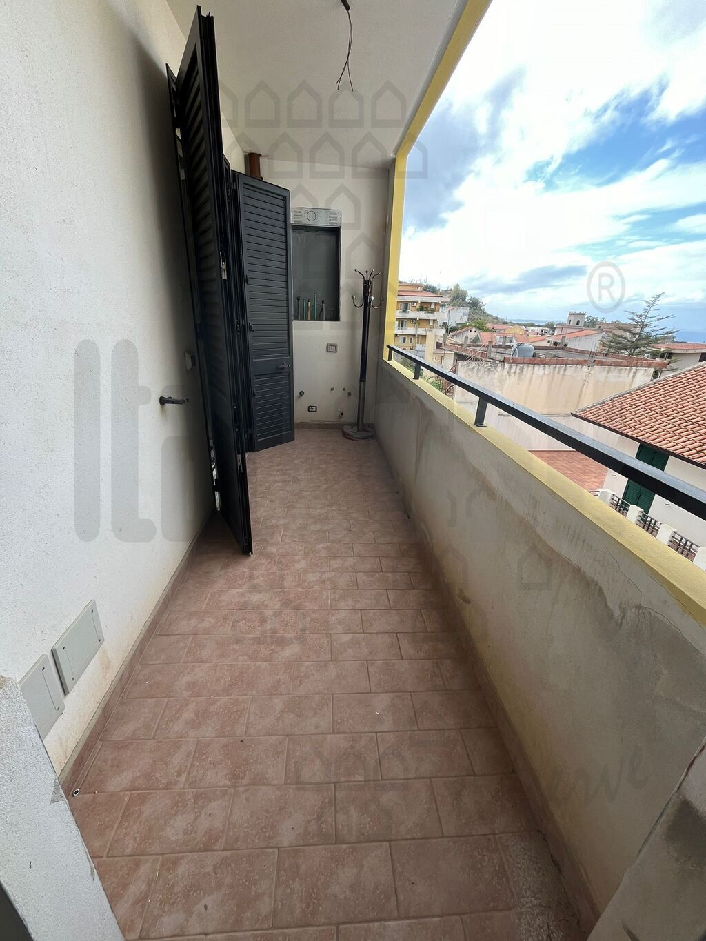 Trilocale in vendita in via stefano sacc�, Villafranca Tirrena