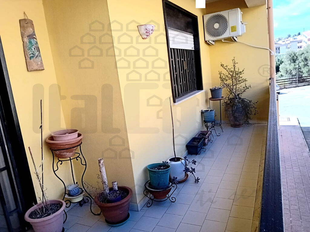 Quadrilocale in vendita in piazza sant'antonio da padova 2/c faro superiore, Messina