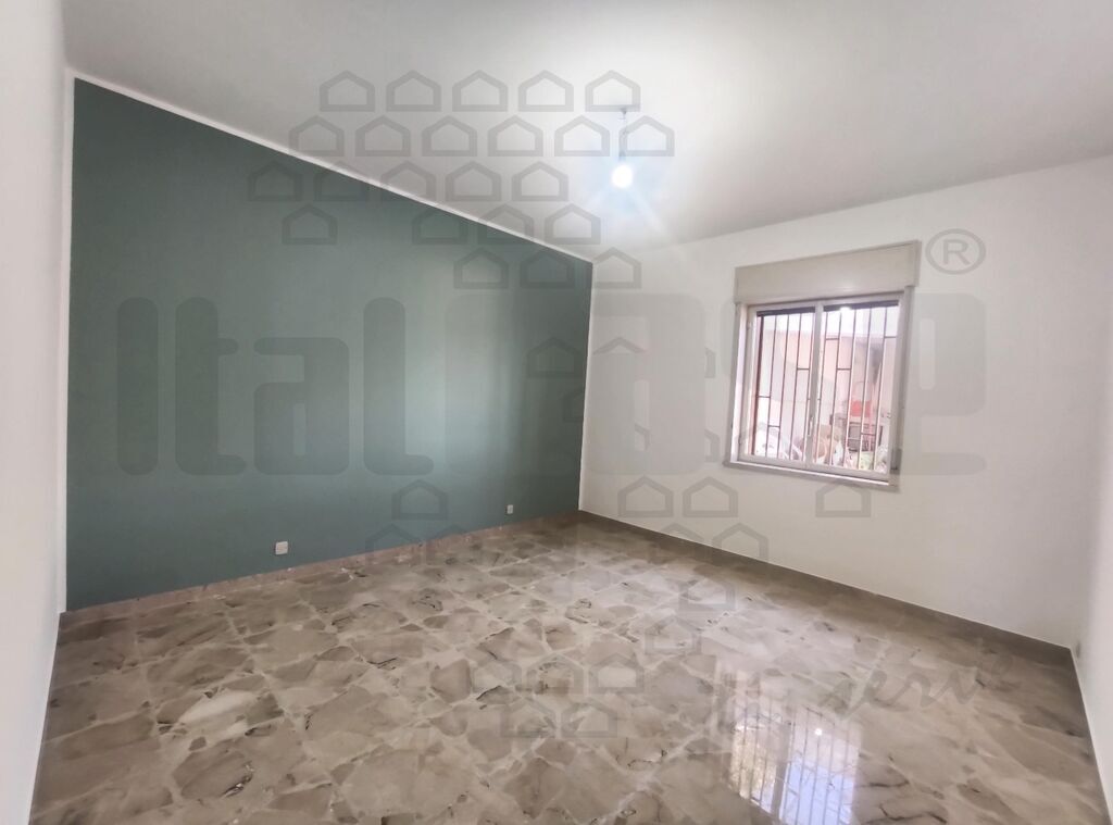 Villa con giardino in contrada capillieri - mezzana, Messina