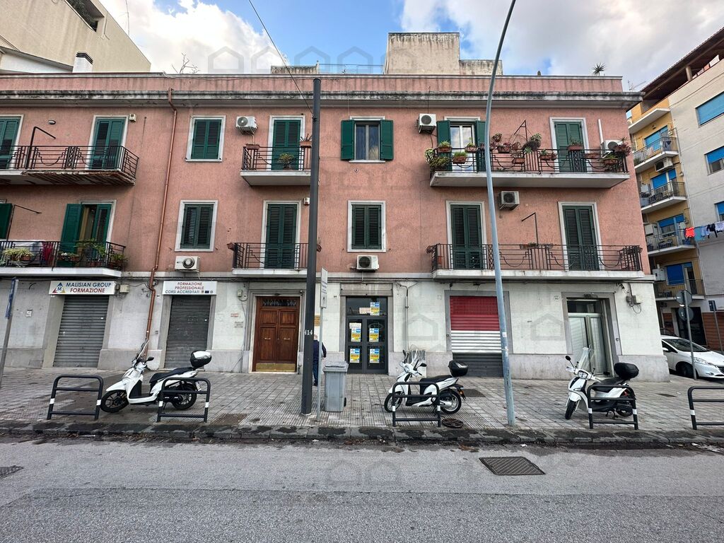 Negozio in vendita in viale della libert�, Messina