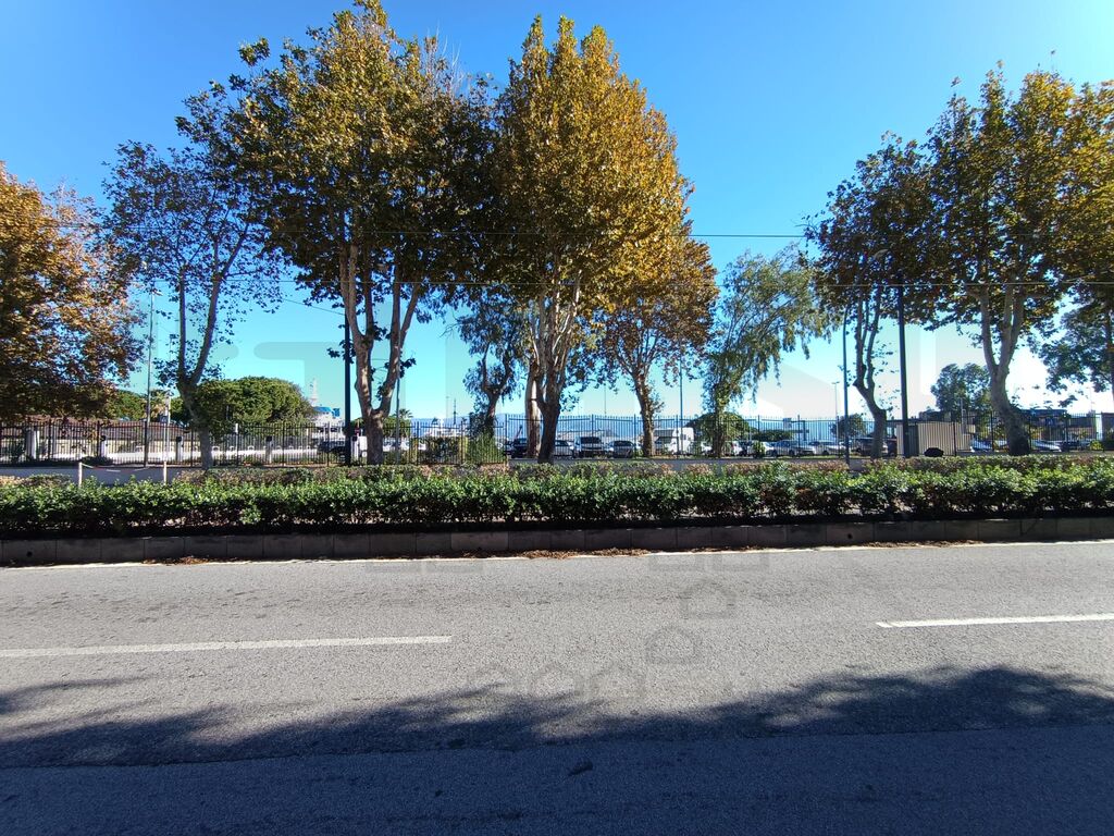 Negozio in vendita in viale della libert�, Messina