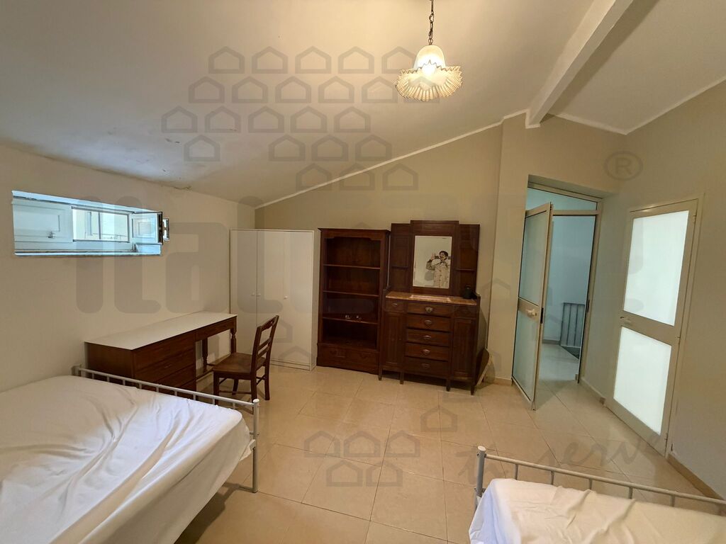 Appartamento con terrazzo in via eduardo giacomo boner, Messina